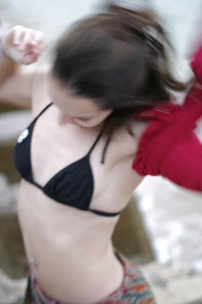 25P LATINA POSING OUTDOOR
