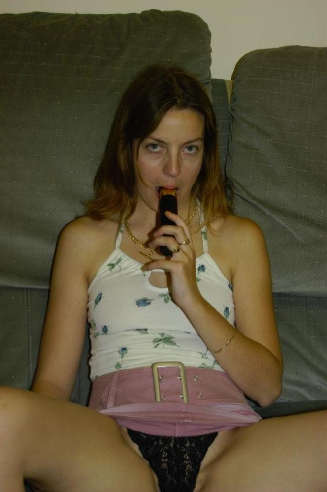 17P Dirty First Time House Wife Gets Busy Wanking With Her Dildo