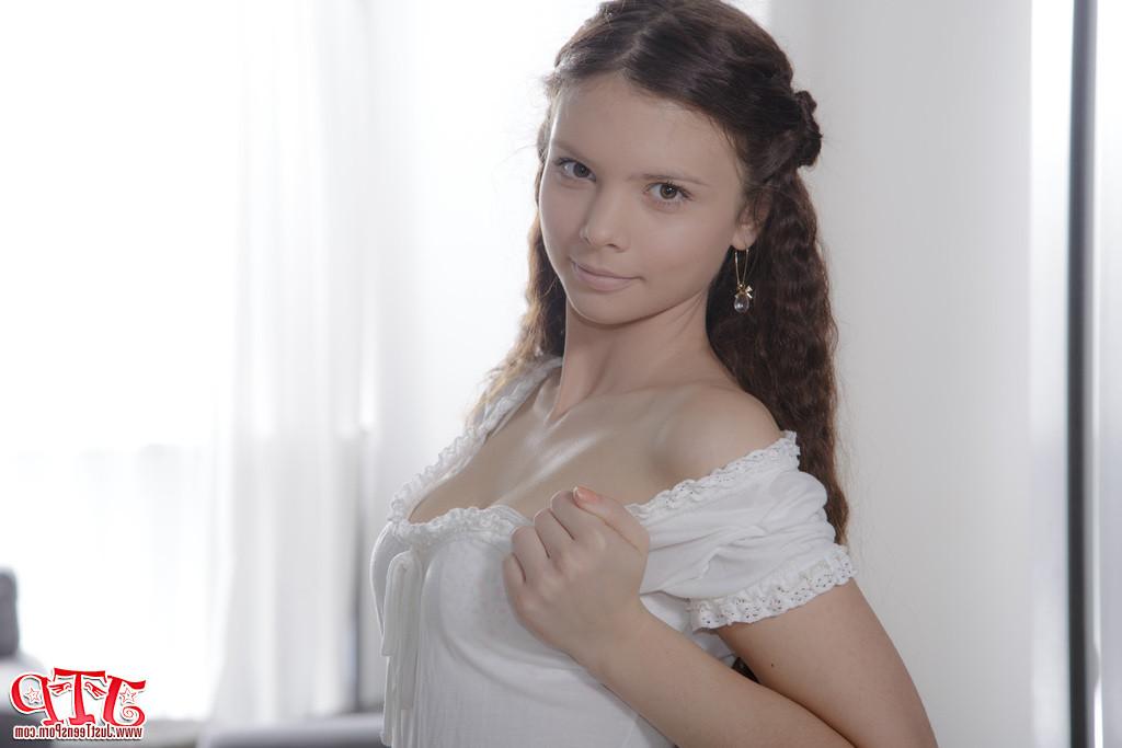 20P Brunette honey stripping