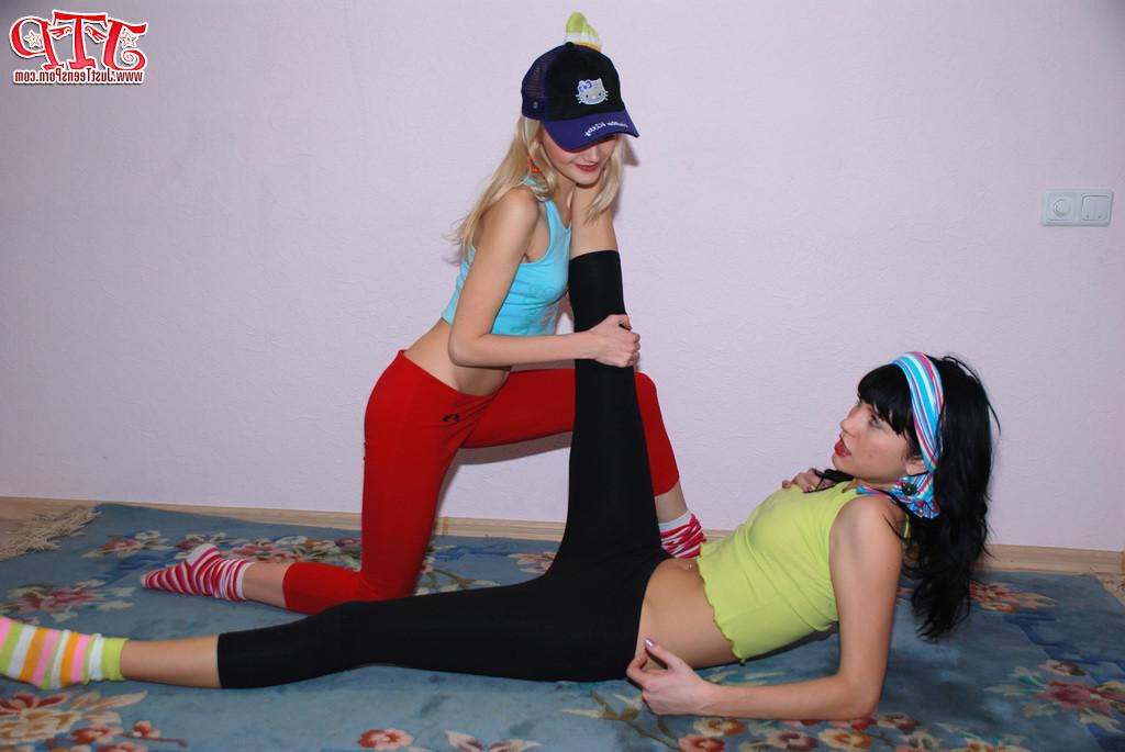 20P Lesbian teens in action