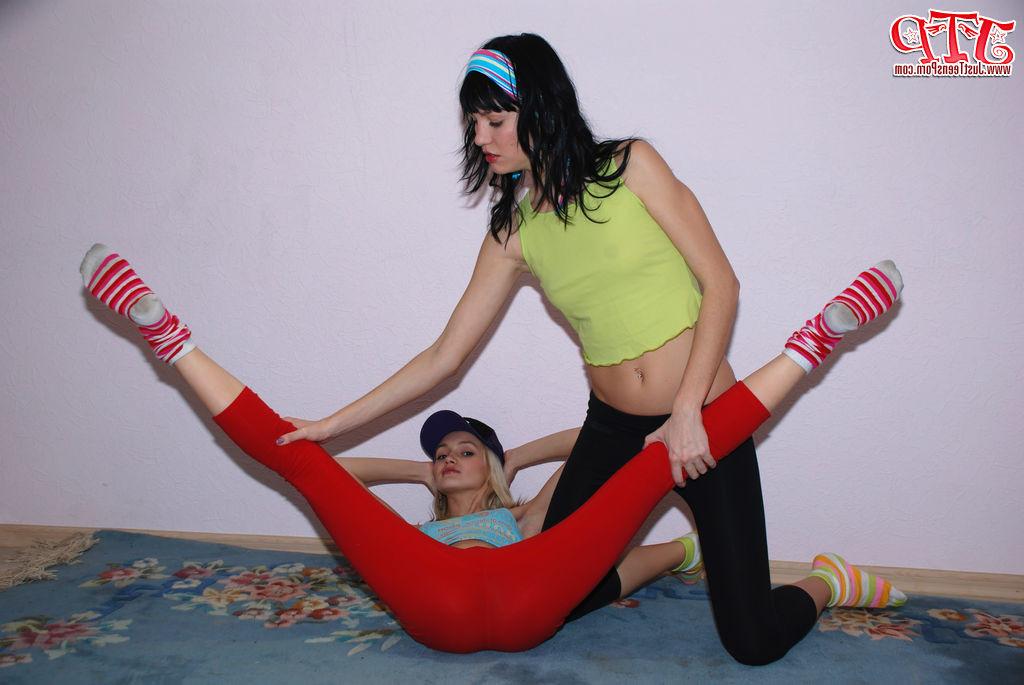 20P Lesbian teens in action