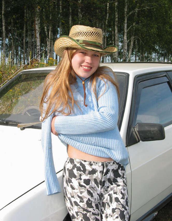 19P Busty blond teen stripping outdoor