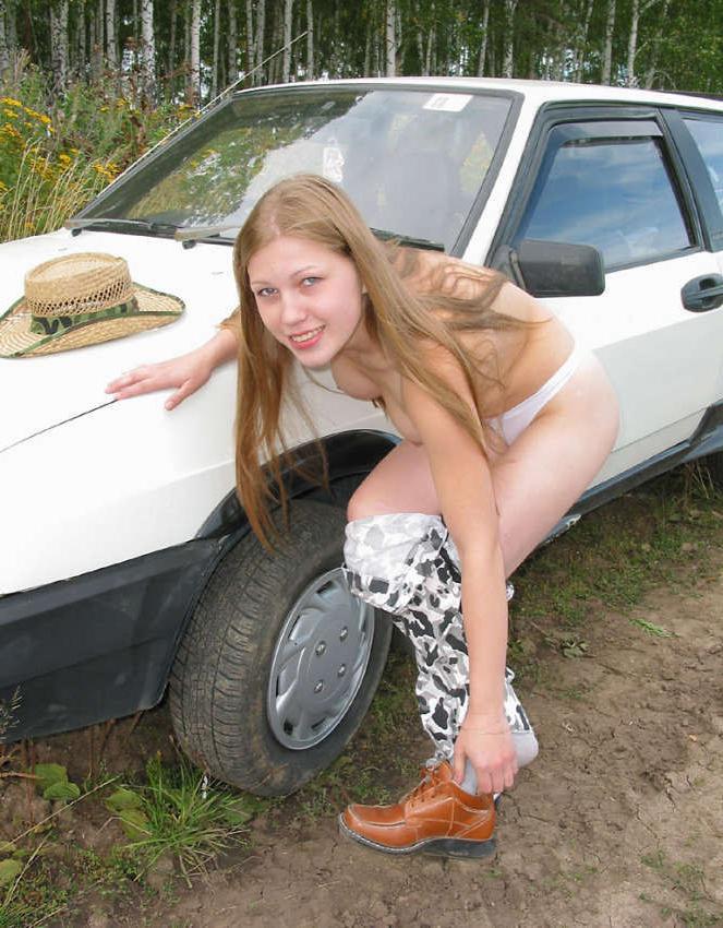 19P Busty blond teen stripping outdoor