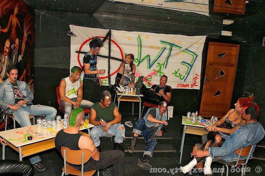 16P Wild mad sex party in underground club
