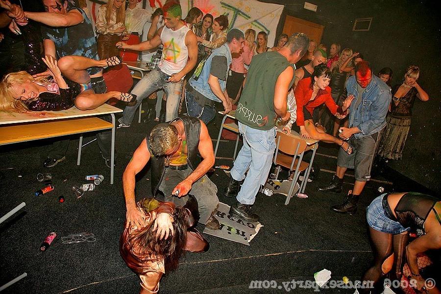 16P Wild mad sex party in underground club