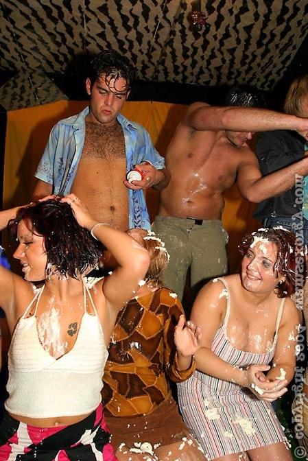 16P Nightclub hosting a food and sex party