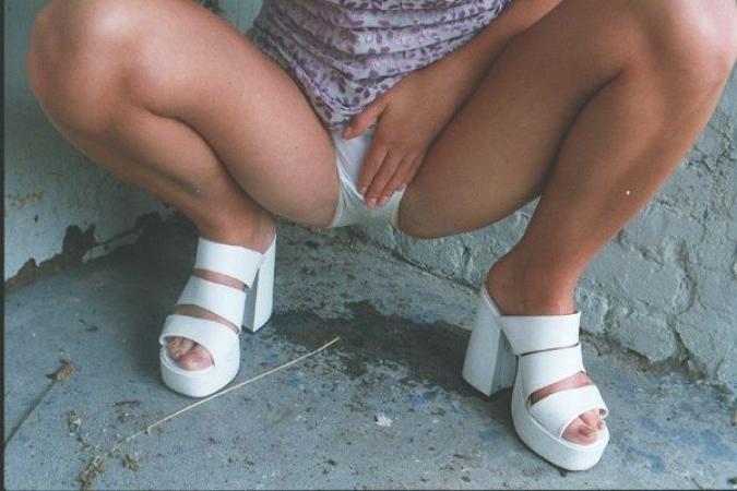 16P Drunk club slut pees her panties