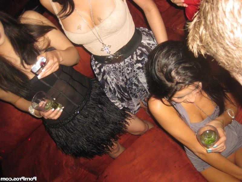 16P Tanner Mayes and her slutty friends out having fun at a male strip club