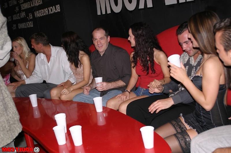16P Some drunk people at a night club fuck