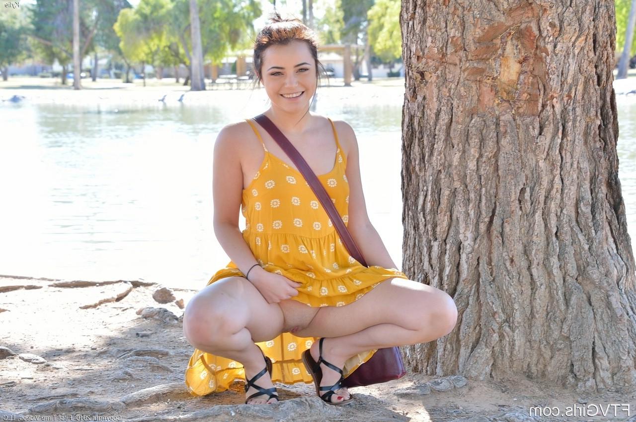 16P Kylie Playful In The Park
