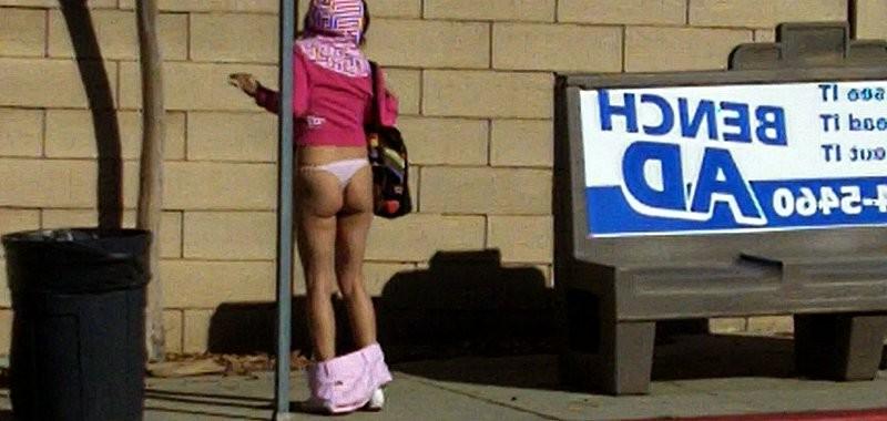 16P Amateur flashing at bus stop