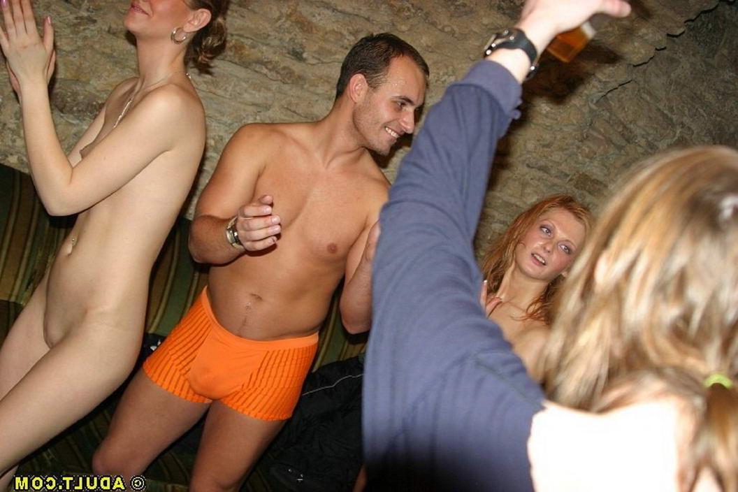 16P Orgy breaks out at a Boston dance club