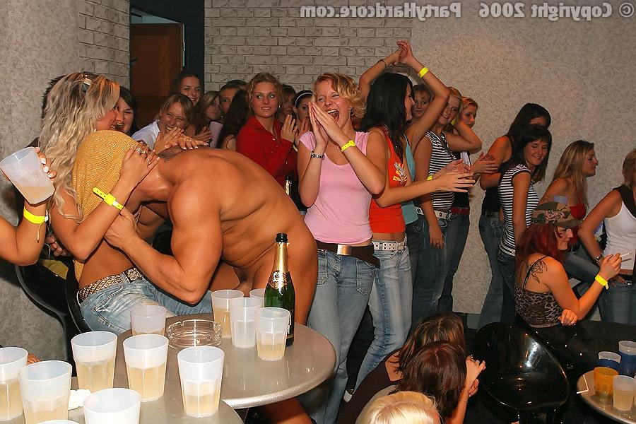 16P Party Hardcore :: Horny chicks getting seduced and drilled at wild hardcore part
