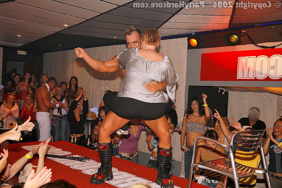 16P Party Hardcore :: Horny chicks getting seduced and drilled at wild hardcore part
