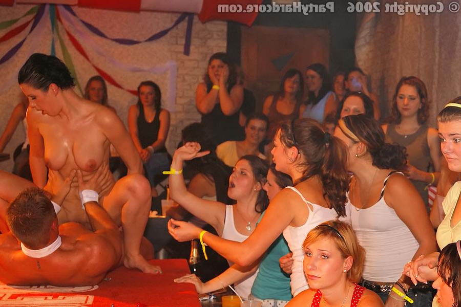 16P :: PARTY HARDCORE :: Hot skilful chicks getting saddled and jizzed on at wild pa