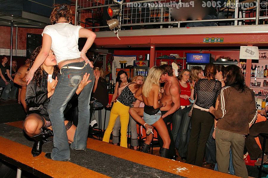 16P :: PARTY HARDCORE :: Party girls go insane for big strippers dicks