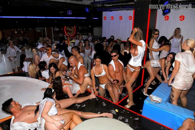 19P Eurobabes love more than one cock