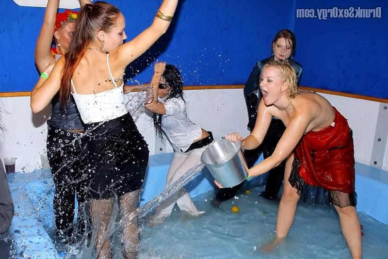 20P Tipsy sluts wanting a sailor cock