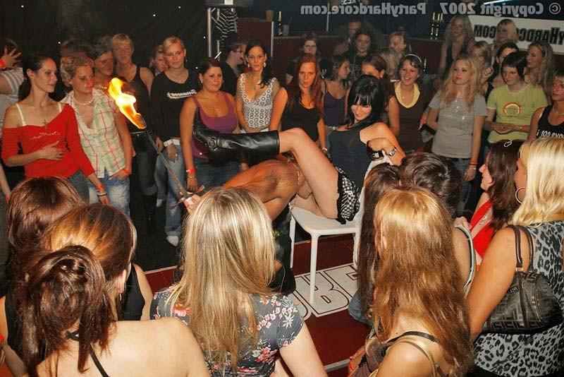 15P Amateur fucking hard on the floor of an orgy sex party club