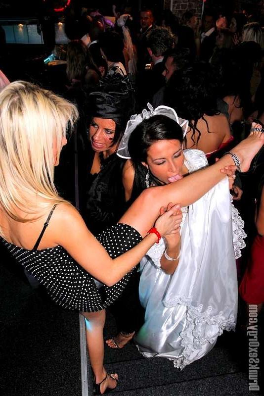20P Fresh new brides turn a wedding into a wild uninhibited sex orgy