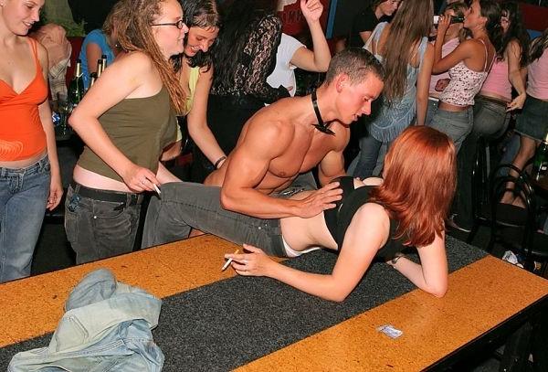 19P insane teens suck and fuck in nightclub orgy