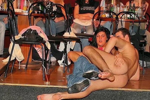 18P drunk slutty teens have a fuck bonanza in nightclub