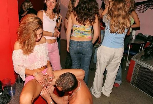 15P wild teens fuck strangers in nightclub