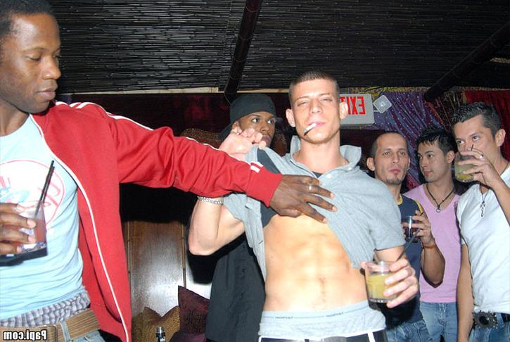 14P Steamy hot papi club action in these insanely crazy party pics