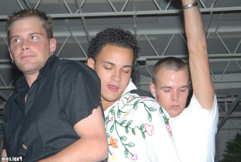 16P This papi party gets crazy as hell when the papis take over the whole club naked
