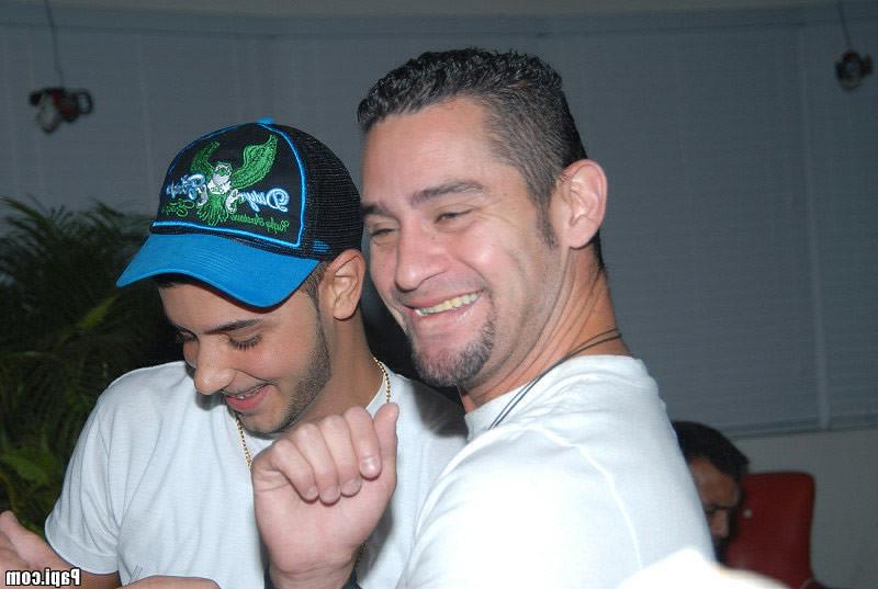 16P This papi party gets crazy as hell when the papis take over the whole club naked