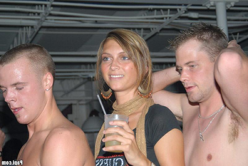 16P This papi party gets crazy as hell when the papis take over the whole club naked