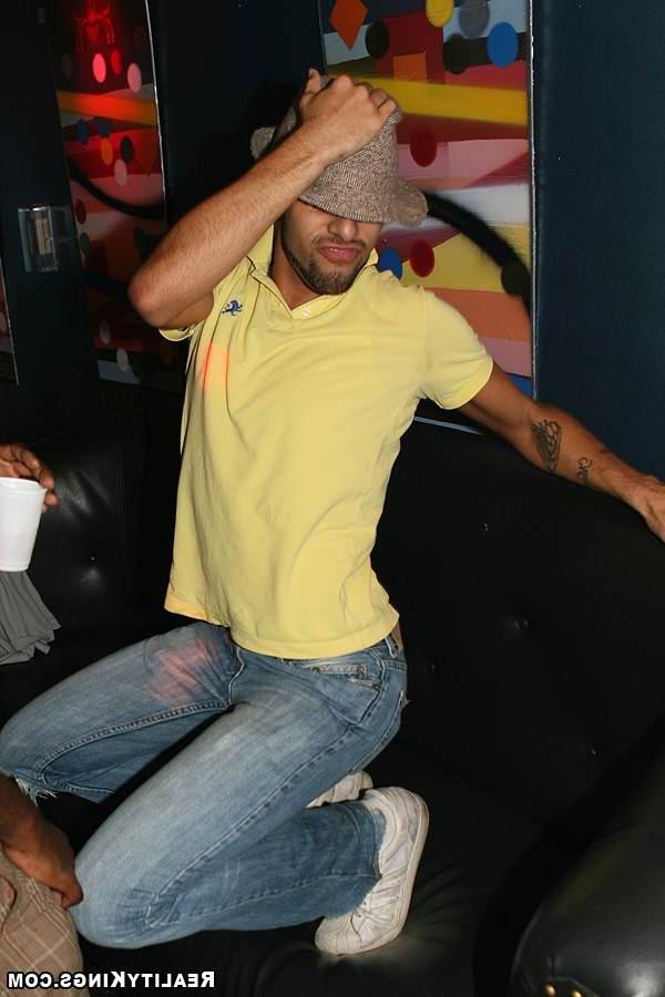 11P Hot gay aubrey takes his club mate back to the pad for a shag in these hot pics