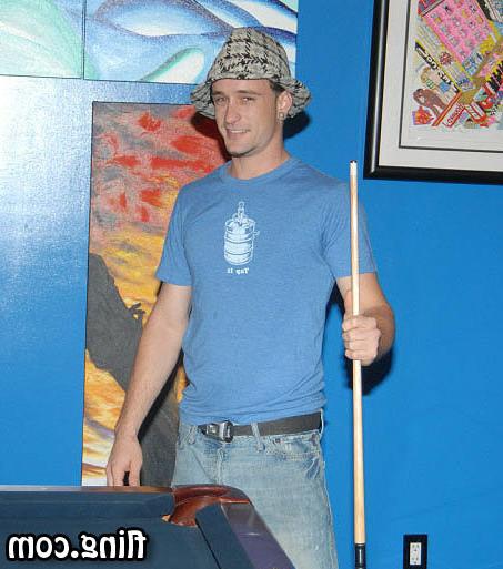 15P Chris and the boys hit up the club in these hot gay party pics