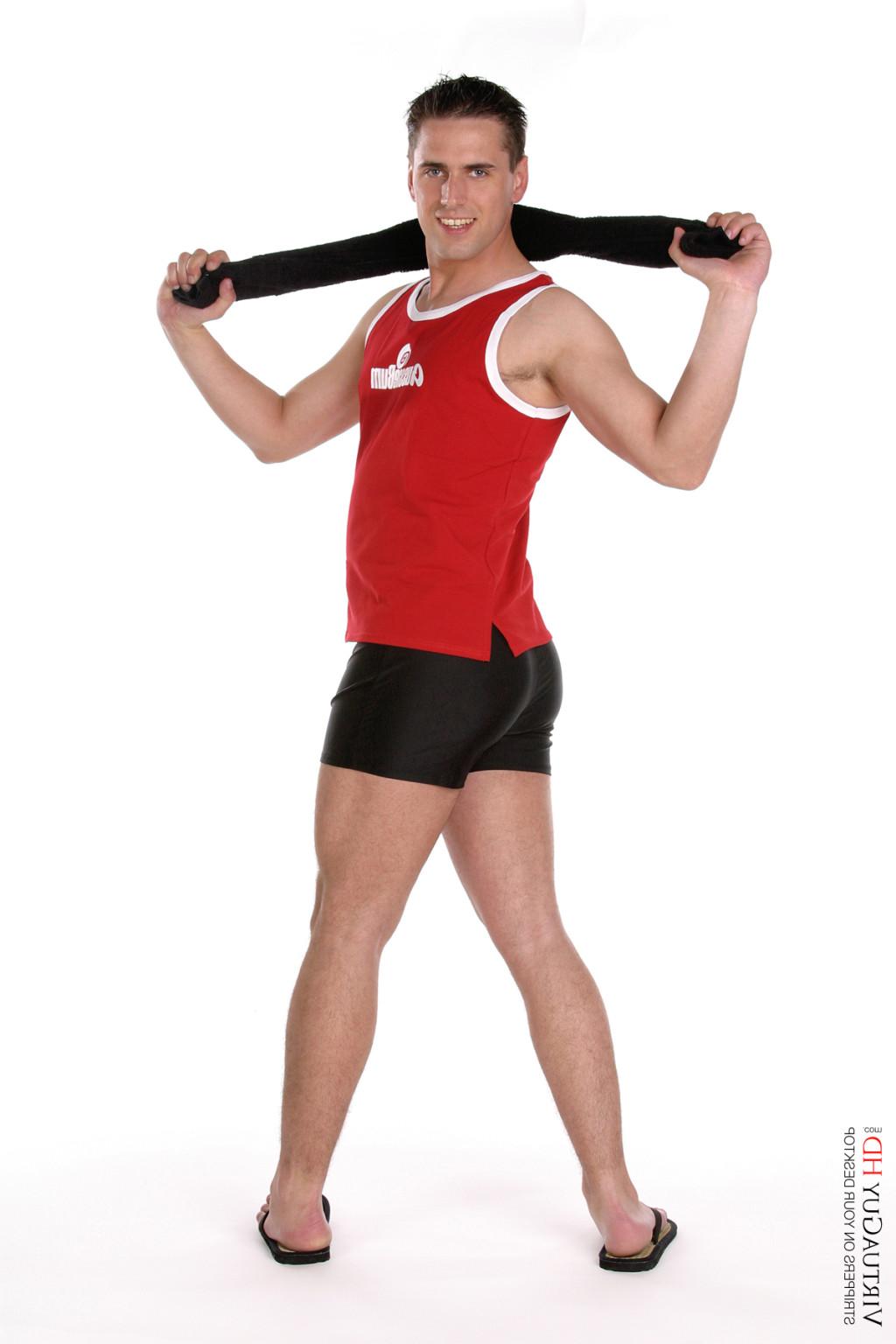 15P Stop watching pictures and get Karlos Armandes stripping on your desktop