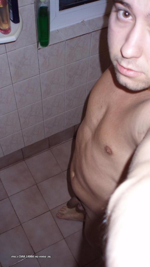 15P Gym hottie exposes his veiny cock