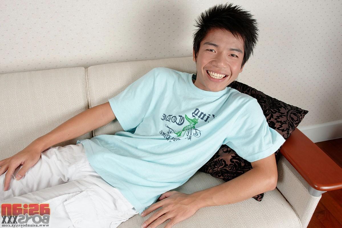 12P Horny Gay Boy