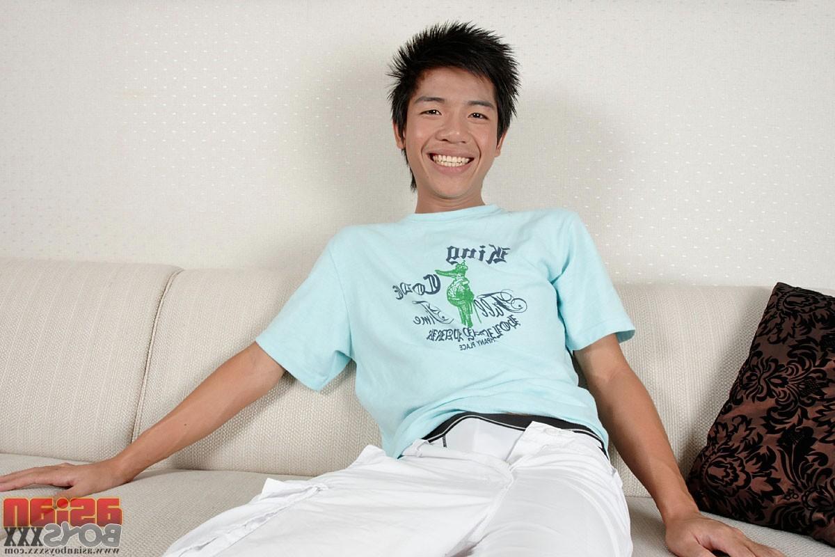 12P Horny Gay Boy