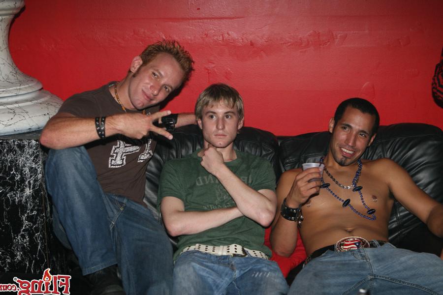 14P Check out this hot circle of horny guys hooking up at the club for some amazing 