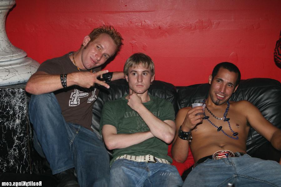 14P These hot horny boys want to meet at this gay club check out this amazing hot cl