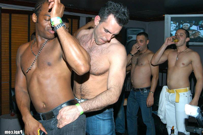 12P Check out these hot gay mingling partys at the sex club in these awesome pics