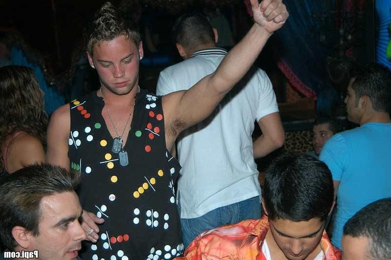 14P These guys love goin out and gettin it on while still in the clubs
