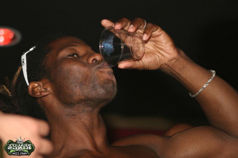 14P This insane papi party takes control of the club