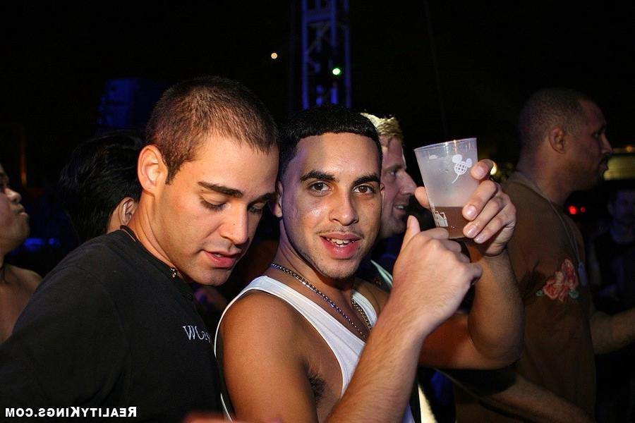 14P This insanely hot papi party takes over the club
