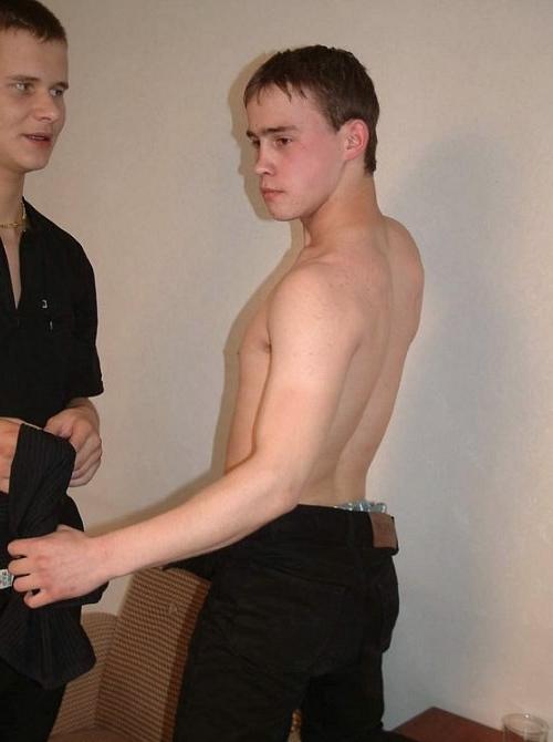 20P Two virgin twinks enjoy foreplay and first time sucking gusto