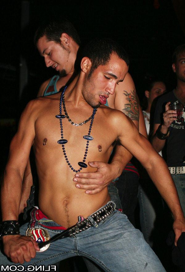 15P Hot boys meet up at the club for hot anal poundage in these sexy pics
