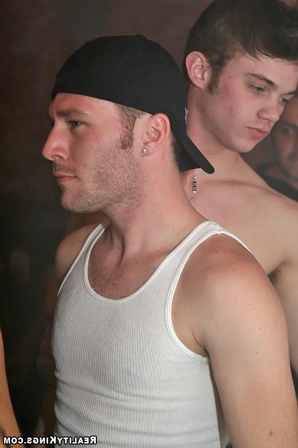 15P Chk out the hottest gay boys looking to fuck in these amazing gay club parties