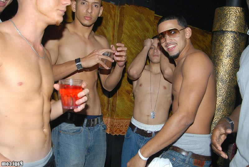 16P This papi party gets out of hand and dirty right there in the club and back at t