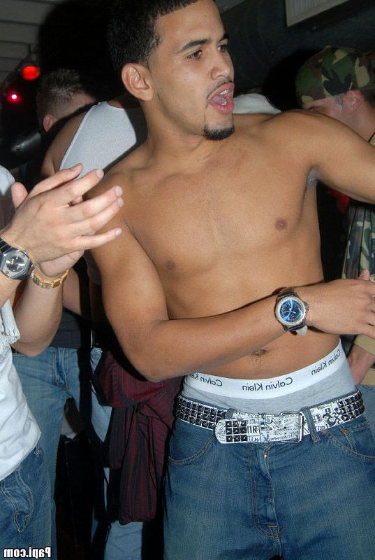 13P This papi crew gets down and outta control in these amazing club photos
