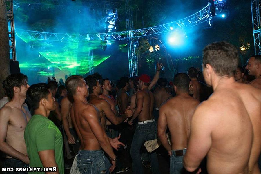 17P Hot philly boys hit up the clubs for some hot anal action in these hot sexy pics