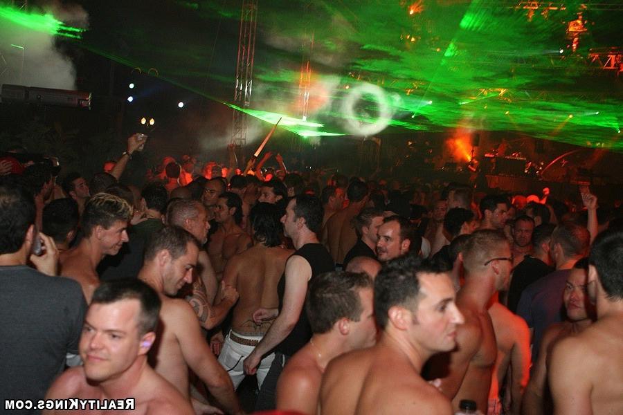 17P Hot philly boys hit up the clubs for some hot anal action in these hot sexy pics